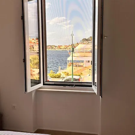 Apartman Regina Mali Losinj Exterior photo